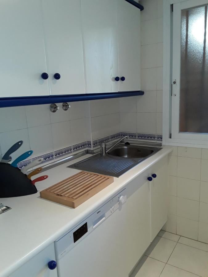 Appartement Beachfront Neptuno I, Complex,views,pool,garden, Elviria *